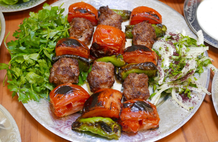 Domatesli Kebap